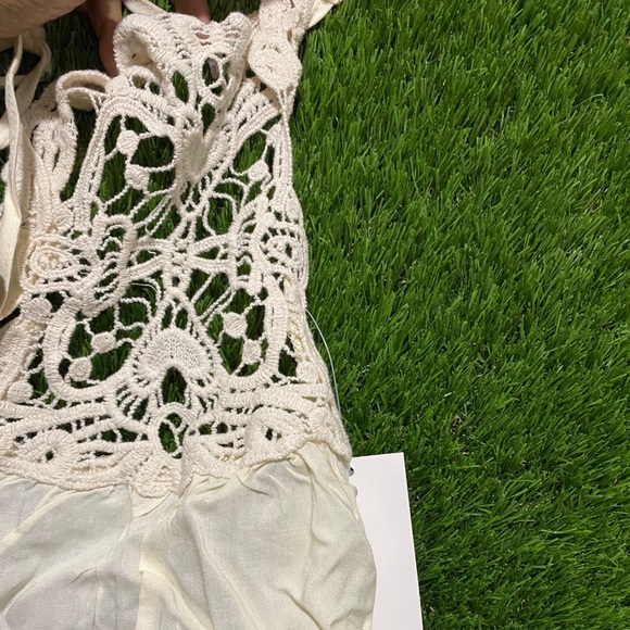 NWT Lace Bralette Crop Top - Picture 2 of 4